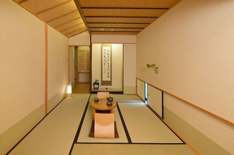 Posada The Edo Sakura
