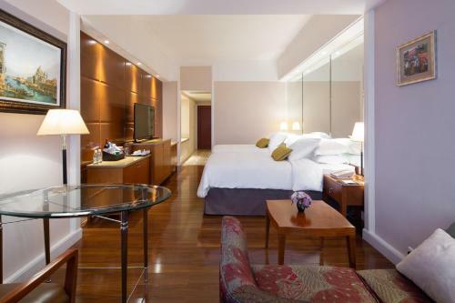 Kai Wah Plaza Hotel