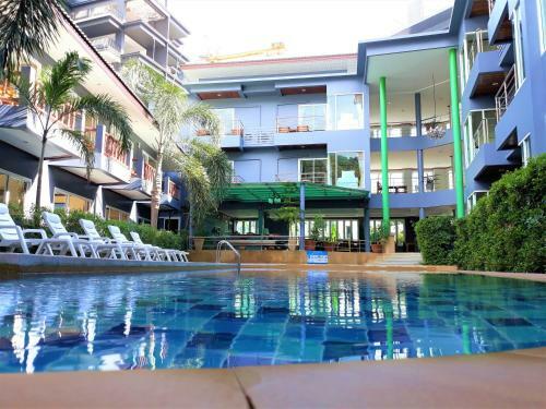 Hotel Aonang Village Resort