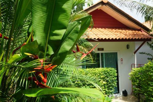 Hotel Bangtao Varee Beach