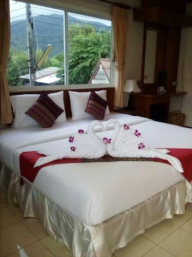 Hotel Baan Chayna Lounge Resort