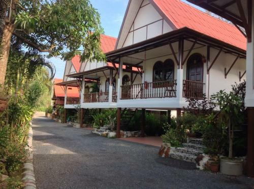 Hotel Wimaanburi Resort
