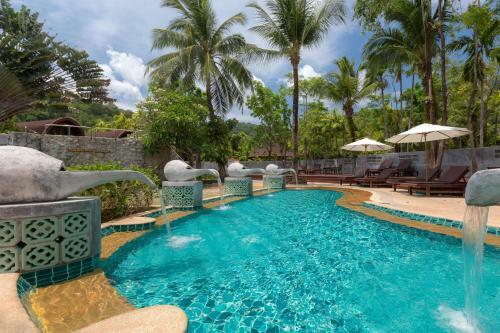 Hotel The Village Resort & Spa