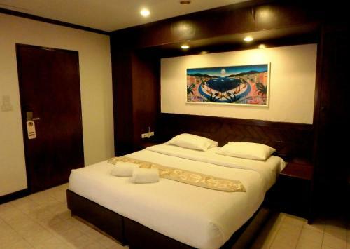 Hotel Karon Cafe Inn