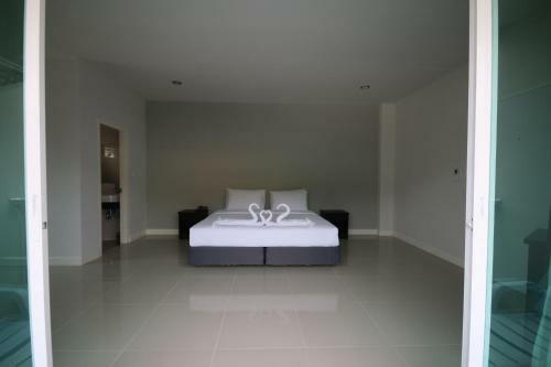 Hotel Karon Sea Side