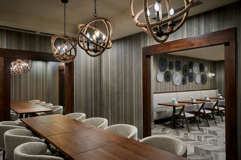 Novotel Toronto Mississauga Centre Hotel