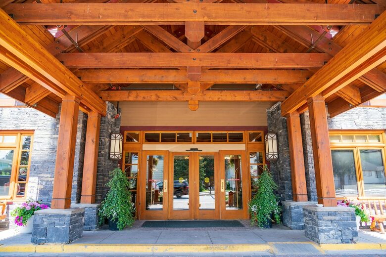 Hotel Banff Ptarmigan Inn