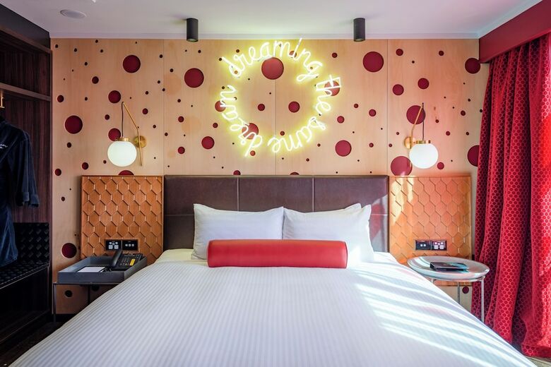 Naumi Auckland Airport Hotel