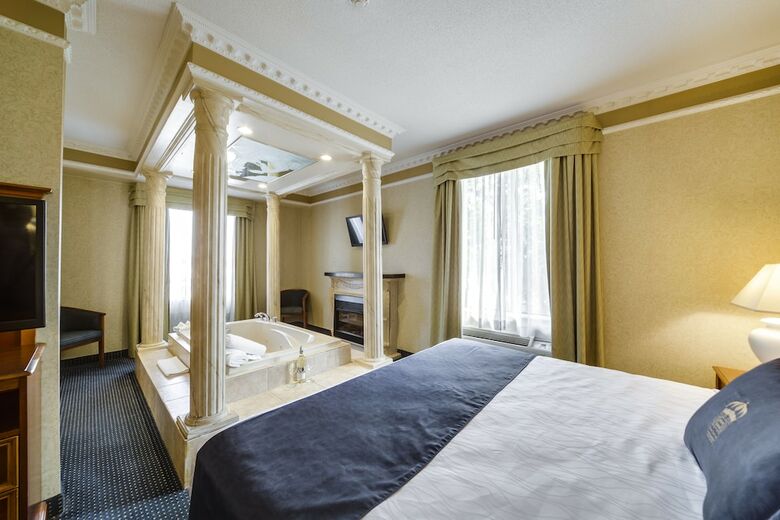Hotel Monte Carlo Inns Toronto West Suites