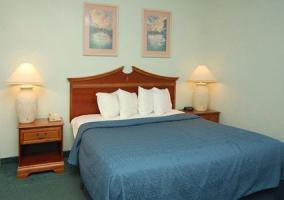 Hotel Cocoa Beach Suites