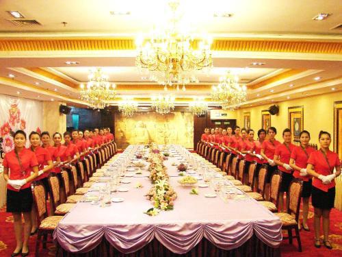 Luoyang Aviation Hotel