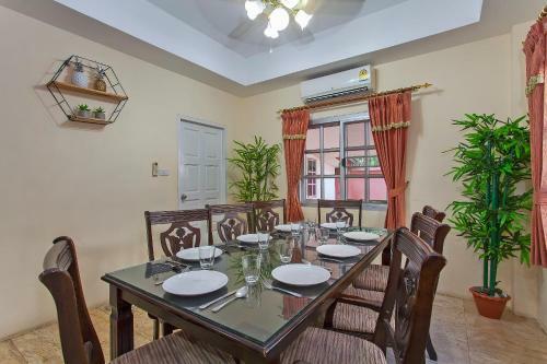Villa Baan Duan Chai