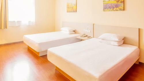 Hotel Hanting Express Mianyang Wuyi Square Branch