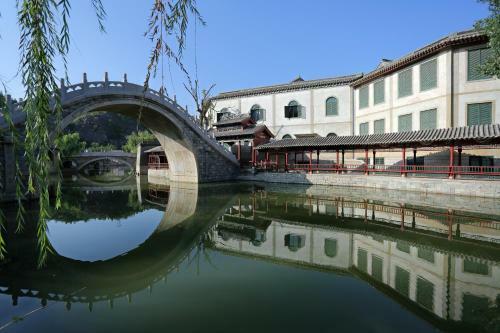 Beijing Gubei Water Town William Edgar Hotel