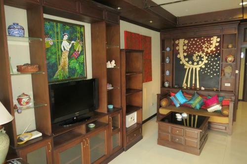 View Talay 6 Suite Apartments