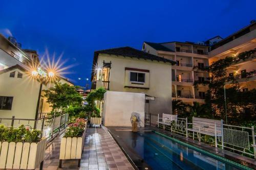 Hotel Sutus Court 1
