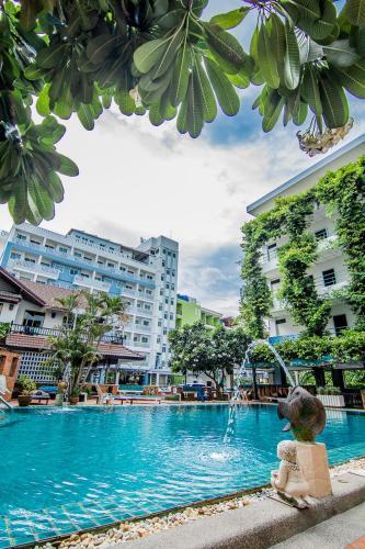 Hotel Sutus Court 1