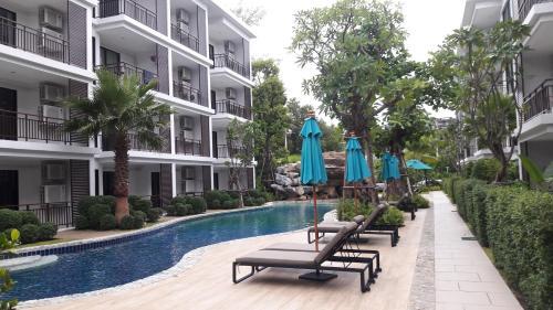 Apartamentos The Title Beach Front