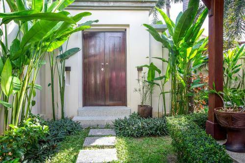 Villa Kokyang Estate By Tropiclook