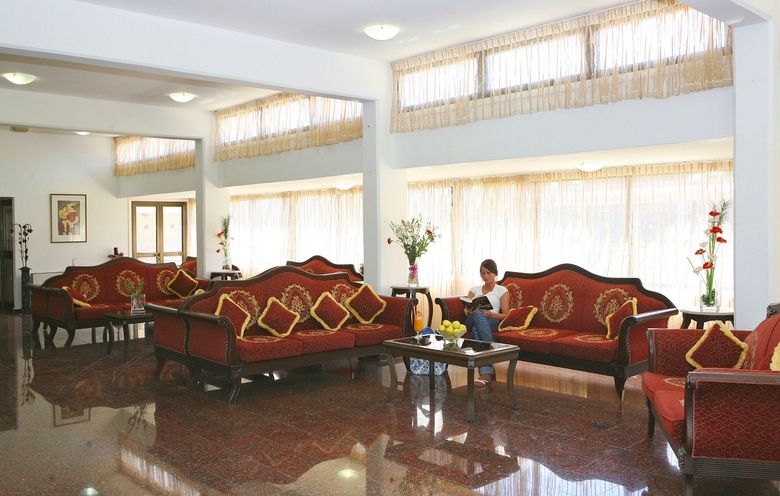 Hotel Corallia Beach Apts