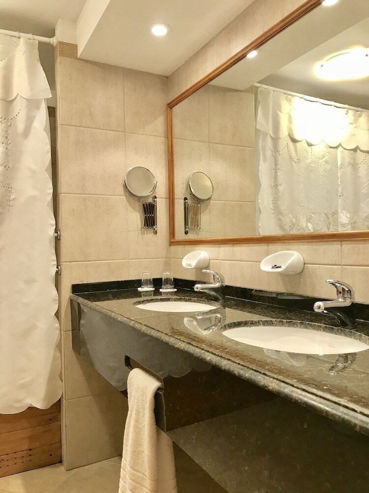 Huinid Bustillo Hotel & Spa