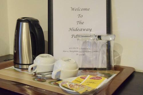 Hostal Hideaway Guest House And Bar