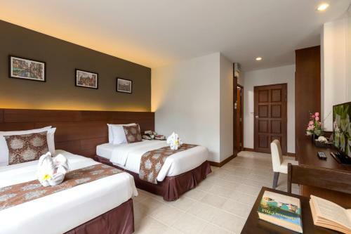 Hotel The Holiday Resort