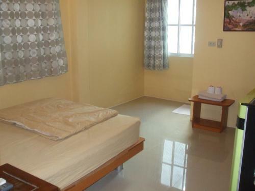 Hostal Aura House