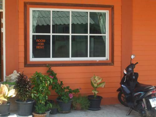 Hostal Aura House