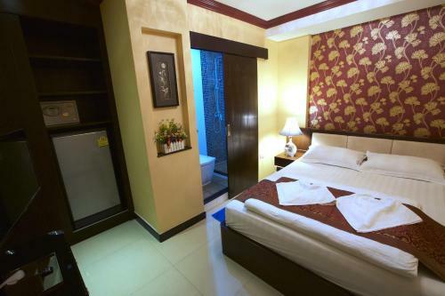 Hostal Katesiree Residence