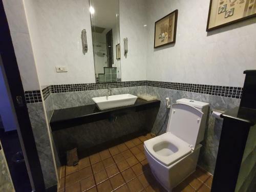 Hostal Katesiree Residence
