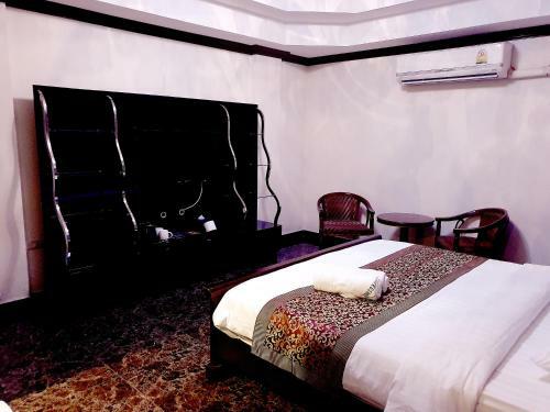 Hostal Katesiree Residence