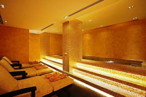 Centara Nova Hotel And Spa Pattaya