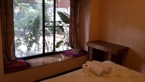Hostal Baan Songjum