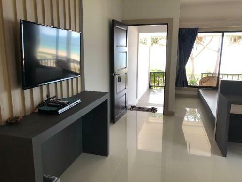 Hotel Nakara Long Beach Resort