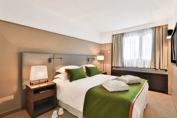 Hotel Fraser Suites Harmonie Paris La Defense