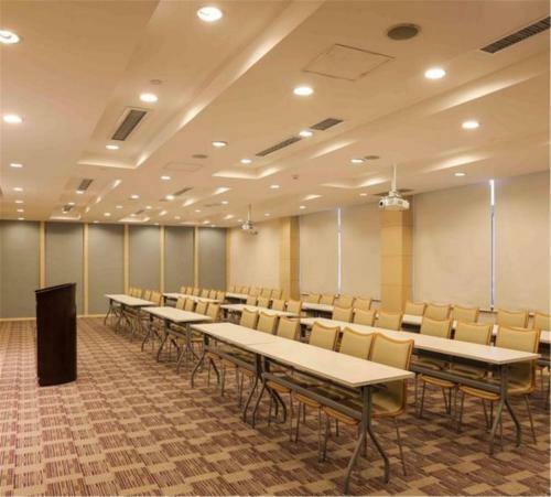 Ji Hotel Xianggang Middle Road Qingdao
