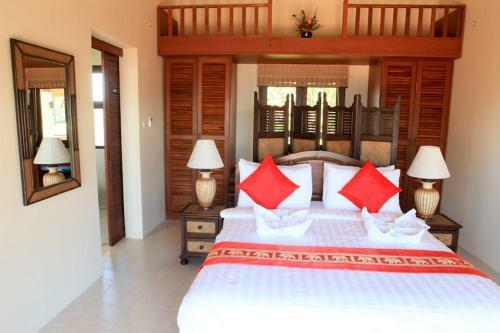 Hotel Baan Kantiang See Villa Resort