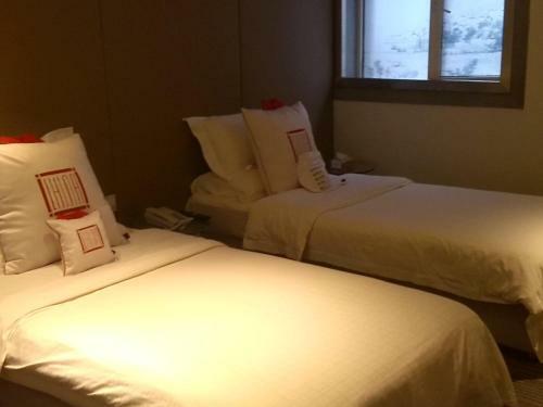 China Community Culture & Art Hotel