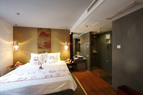 China Community Culture & Art Hotel