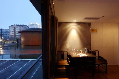 China Community Culture & Art Hotel