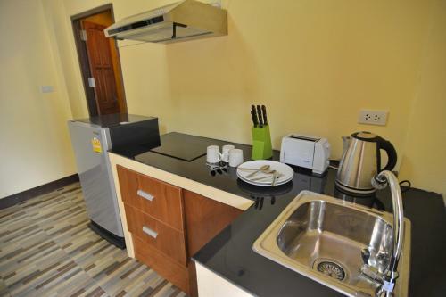 Hostal Phuchawee Lanta