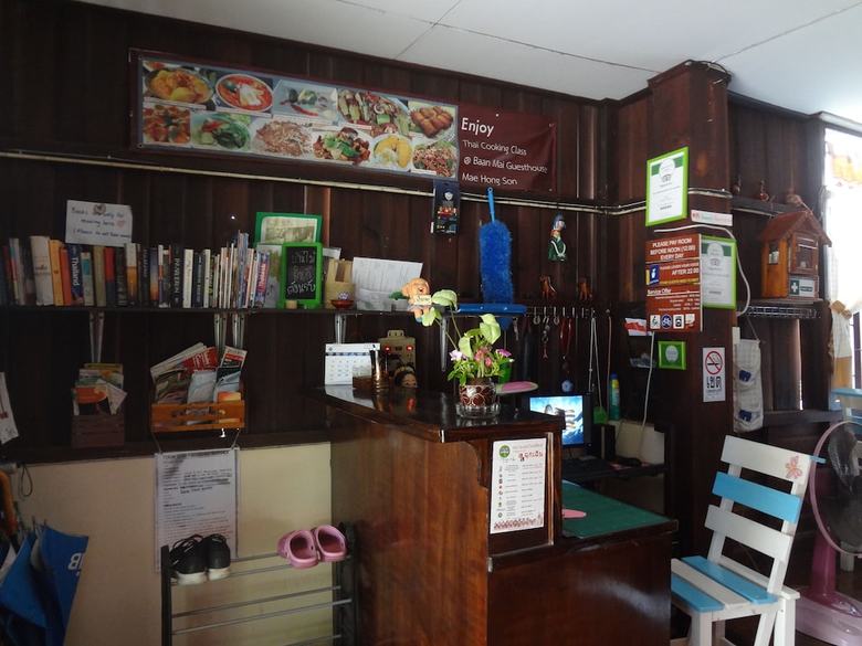 Bed & Breakfast Baan Mai Guesthouse
