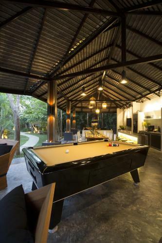 X2 Chiang Mai South Gate Villa