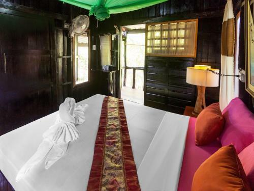 Hotel Leaf House