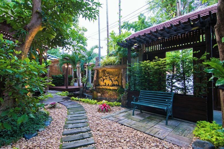 Hostal Pak Chiang Mai