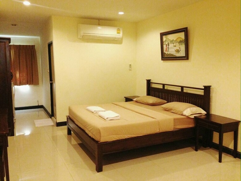 Hotel Natee Place