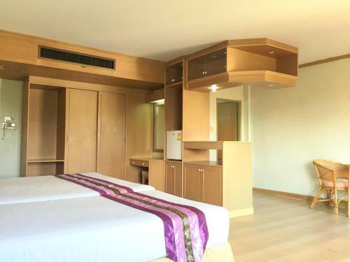 Hotel Takiab Beach Resort