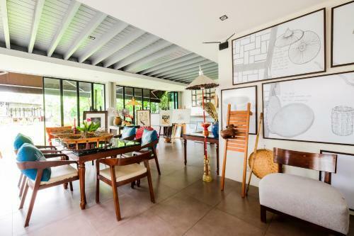 Maraya Hotel & Resort