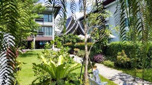 Maraya Hotel & Resort